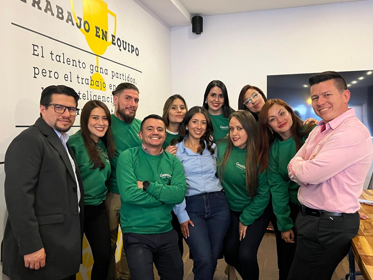 Equipo de Gesthion Organizacional en Bogotá, especialistas en outsourcing de nómina, selección y headhunting en Colombia